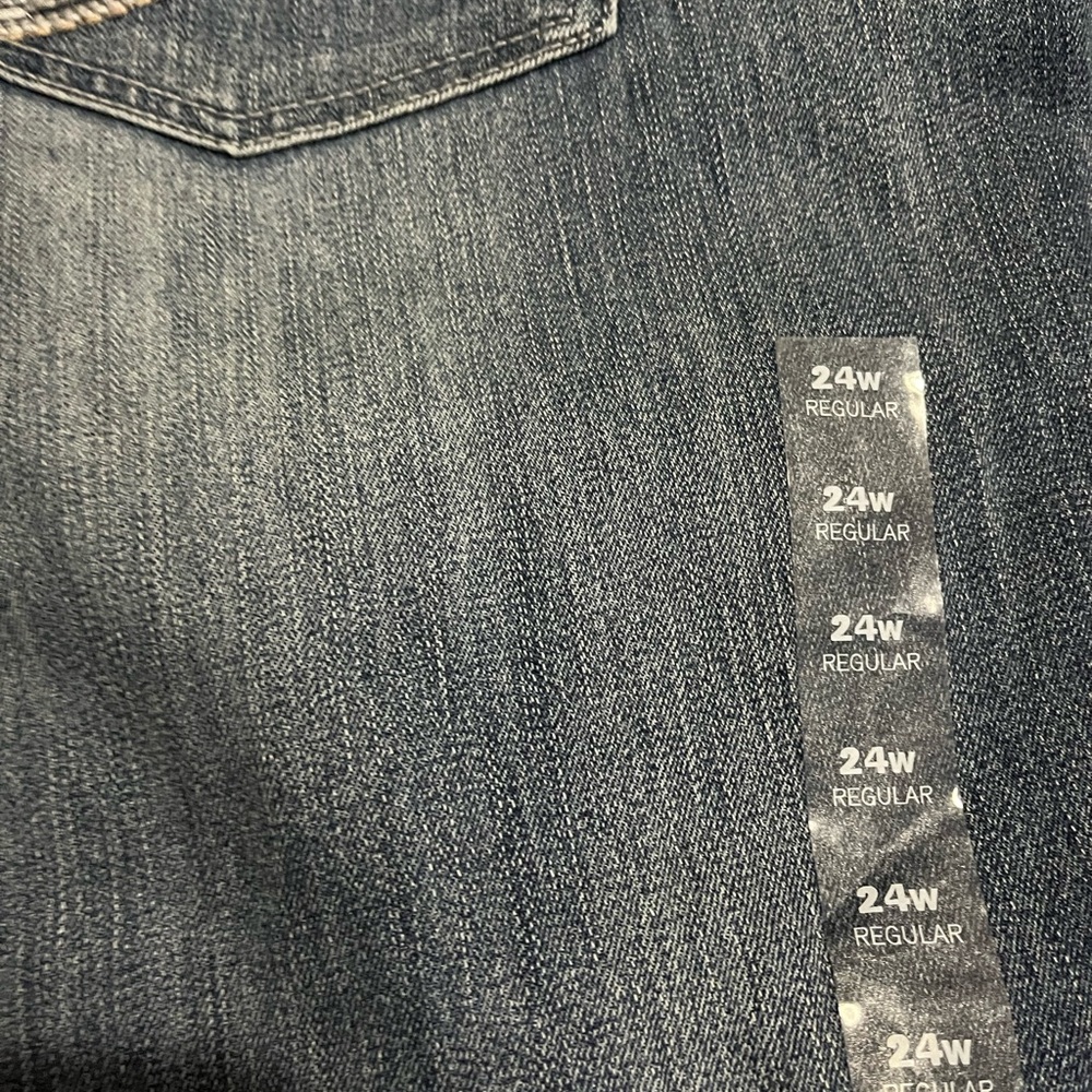 New Maurice’s plus size jeans - Picture 2 of 5